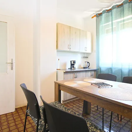 2347 Appartement Pula