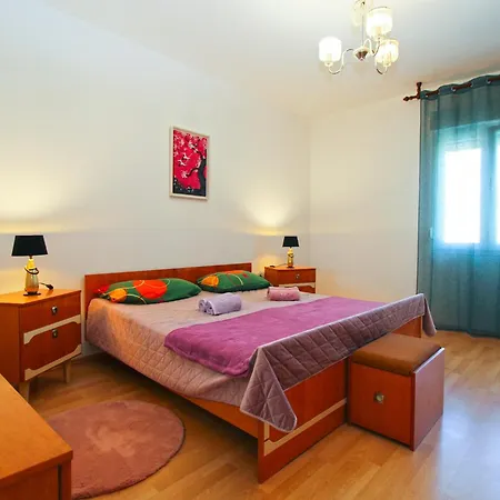2347 Apartment *