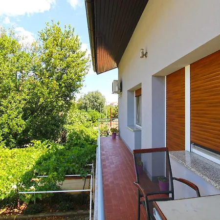 2347 Apartment *