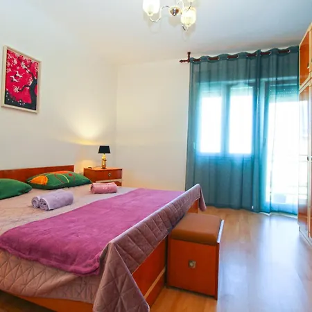Apartment 2347 *