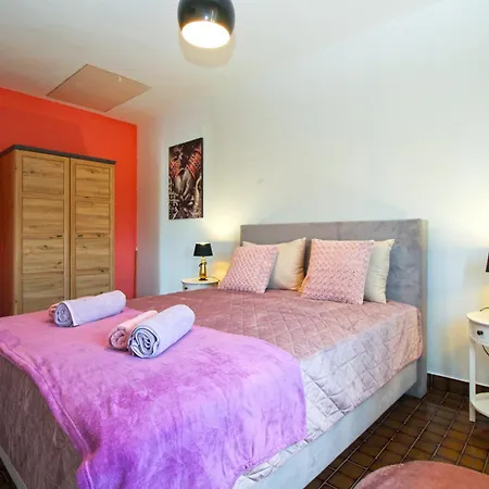 Apartment 2347